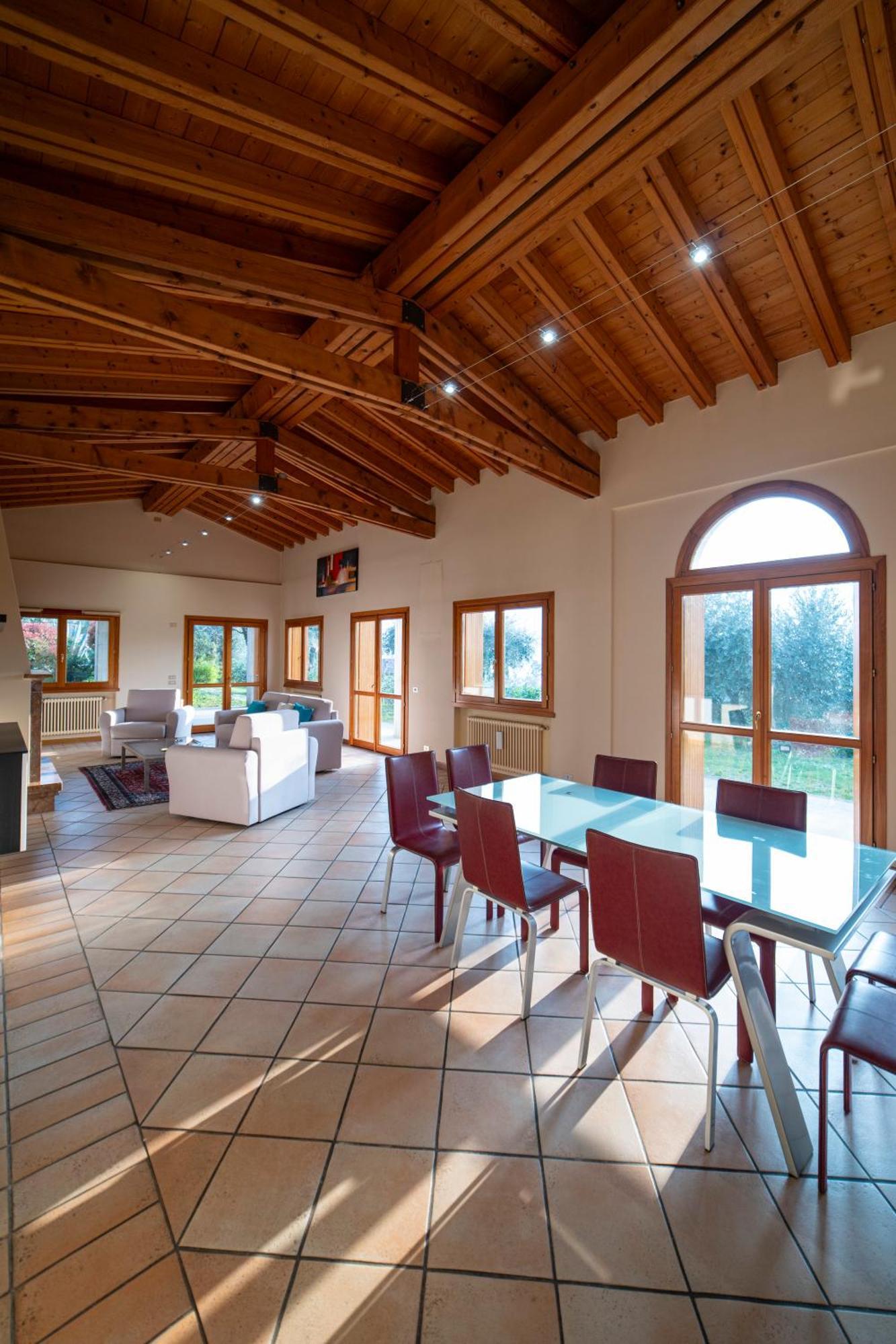 Casa Degli Ulivi * Sale Marasino