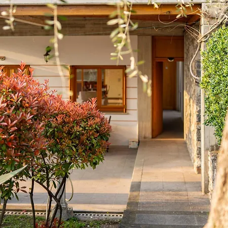 Casa Degli Ulivi Villa Sale Marasino Exterior photo